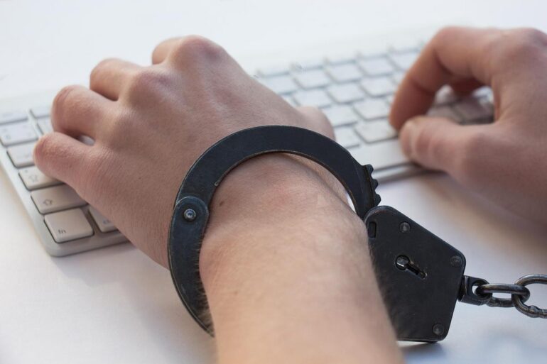 Time To Quit: Recognize When Gaming Endangers Your Health And Wallet