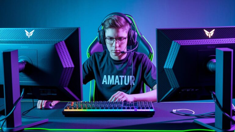 How To Become A Professional Gamer: Rise Above